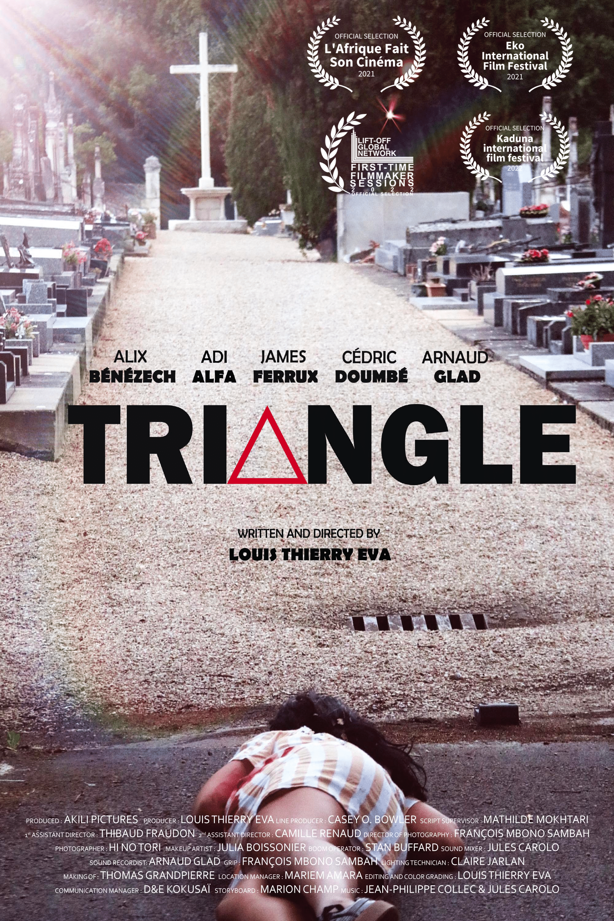 Affiche film TRIANGLE, cimetière, personne au sol. Acteurs: Bénézèch, Alfa, Ferrux. Réal. Louis Thierry Eva. Sélections festivals incluses.